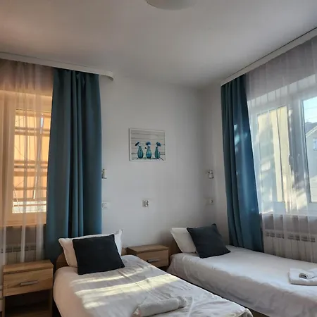 Mleczna - Metro Zacisze Varsavia