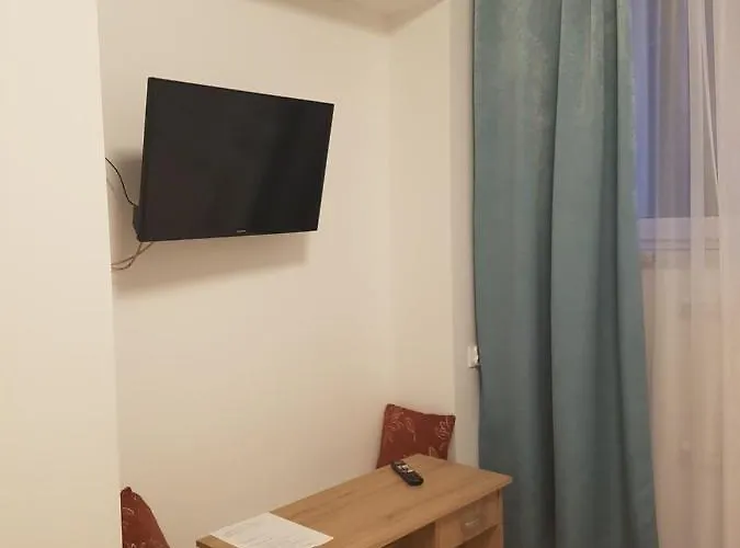 Mleczna - Metro Zacisze *