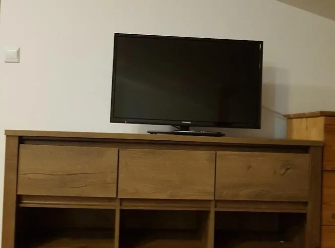 Mleczna - Metro Zacisze 호스텔