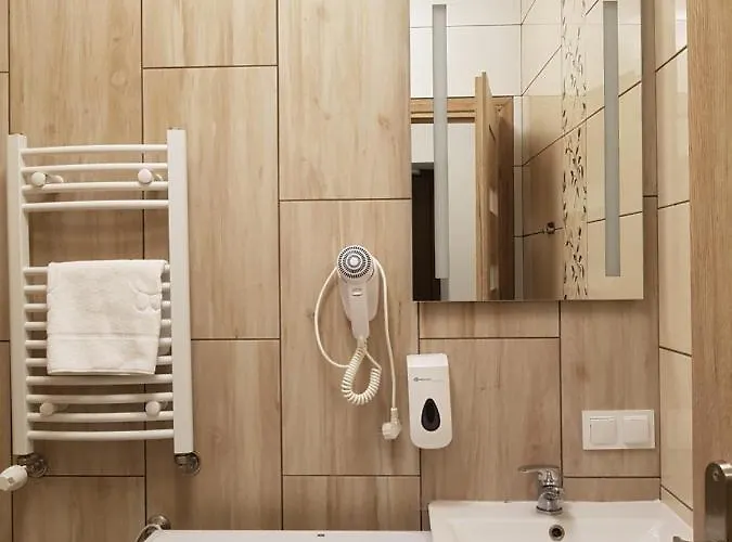 호스텔 Mleczna - Metro Zacisze 바르샤바