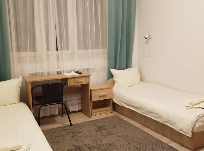 Mleczna - Metro Zacisze 호스텔