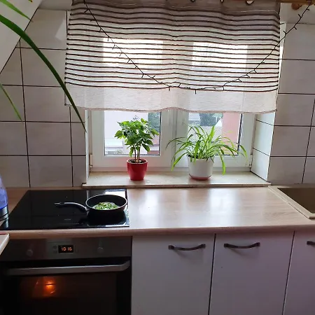 Mleczna - Metro Zacisze Hostel *