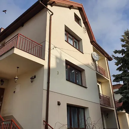 Mleczna - Metro Zacisze Vandrerhjem *