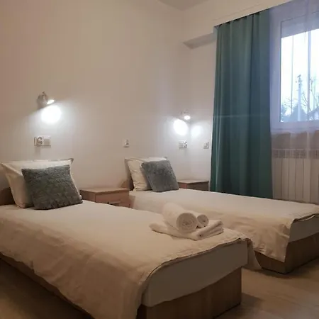Hostel Mleczna - Metro Zacisze