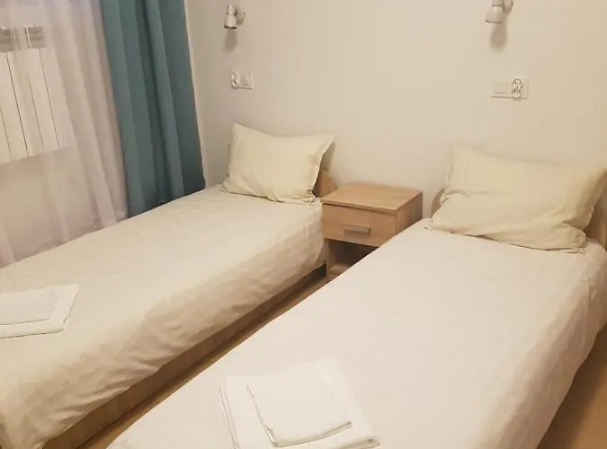 Hostel Mleczna - Metro Zacisze *