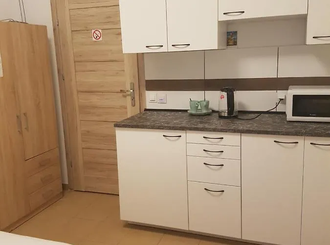 Mleczna - Metro Zacisze Warsaw