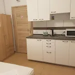 Mleczna - Metro Zacisze Warschau